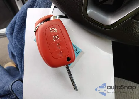 2015 Hyundai Santa Fe Sport 2.4L z USA, uszkodzony, nr VIN 5XYZT3LB5FG299534